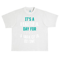 Beautiful Day For Shark Cage Diving Funny Sports Humor Games Urban Heavy T-shirt | Artistshot