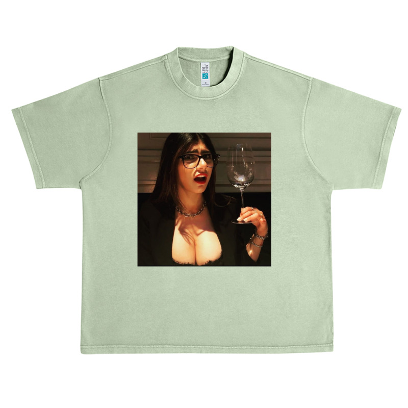 Mia Love Urban Heavy T-shirt by cm-arts | Artistshot