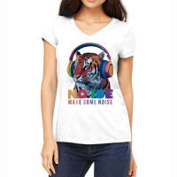 A Tiger Wearing Headphones Women's V-neck T-shirt | Artistshot