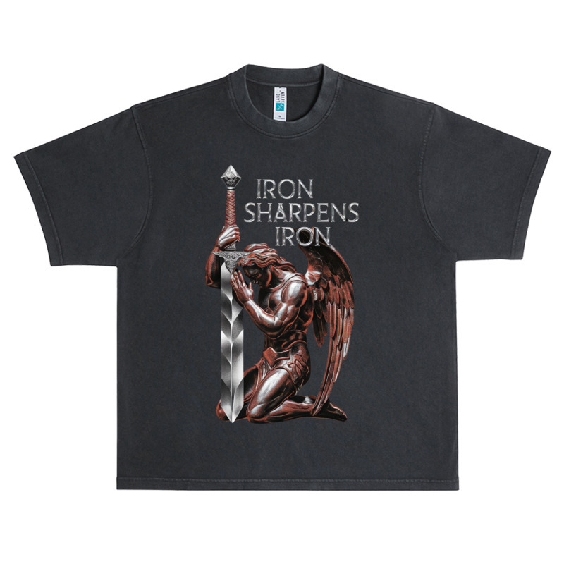 The Archangel Kneeling In Prayer Urban Heavy T-shirt | Artistshot