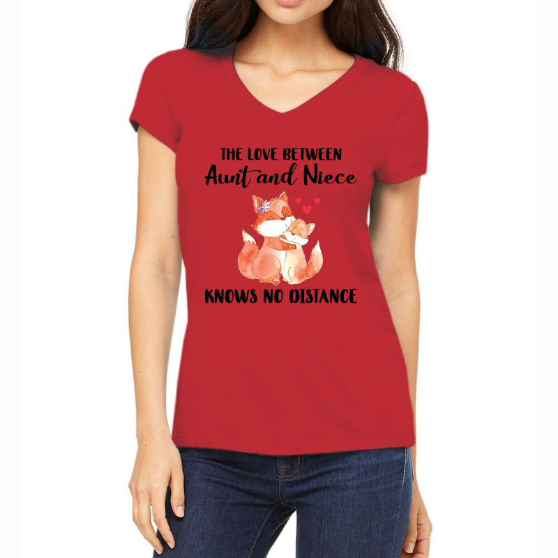 The Love Between  Aunt And Niece Knows No Distance  Fox 01 Women's V-Neck T-Shirt by vip.pro123 | Artistshot