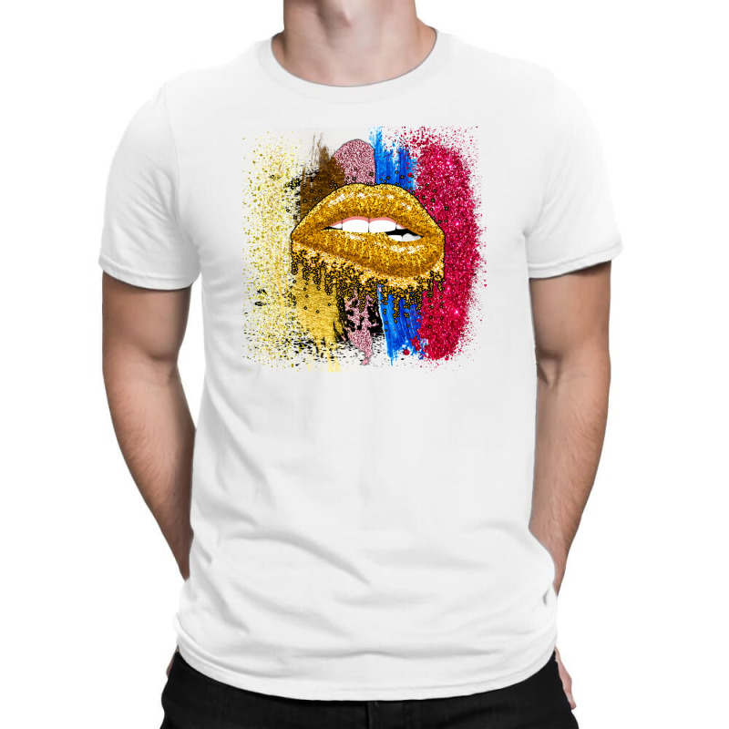 Lips T-shirt | Artistshot
