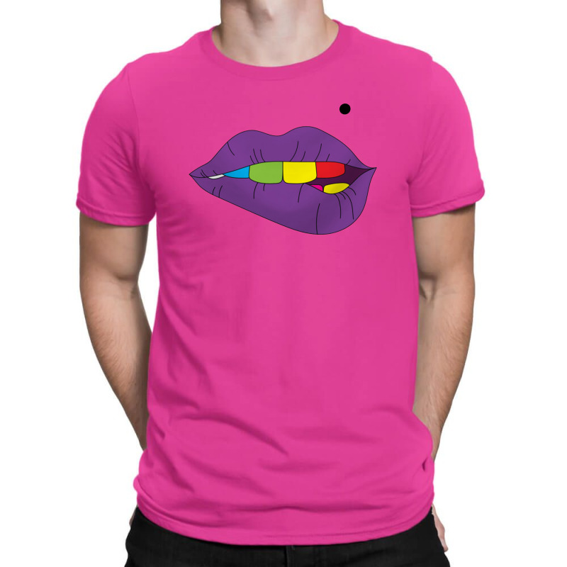 Lip T-shirt | Artistshot