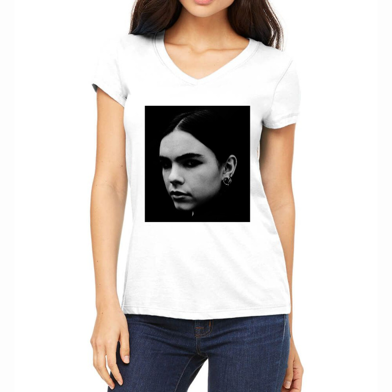 Bene - New Zealand Singer And Songwriter From Auckland Women's V-Neck T-Shirt by jbros | Artistshot