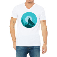 The Wolf Roars At The Full Moon V-neck Tee | Artistshot