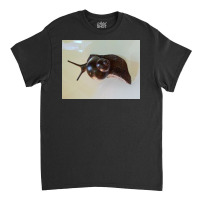 Snail Art Classic T-shirt | Artistshot