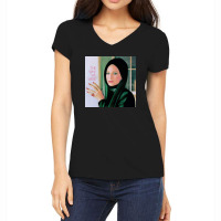 The Way We Were   Barbra Streisand Women's V-neck T-shirt | Artistshot