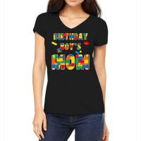 Building Block Mom Of Birthday Boy T Shirt Women's V-neck T-shirt | Artistshot