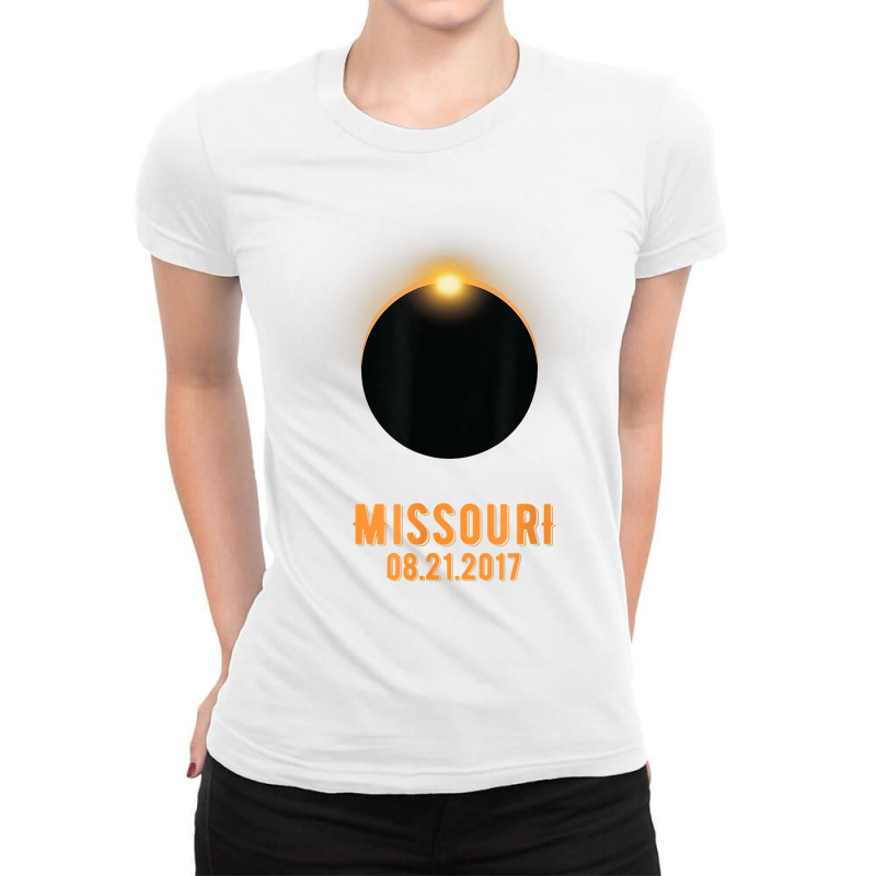 Missouri Total Solar Eclipse August 21 2017 Usa T Shirt Ladies Fitted T-Shirt by TappanSajan | Artistshot