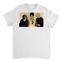 Bikini Kill Telephone Classic T-shirt | Artistshot