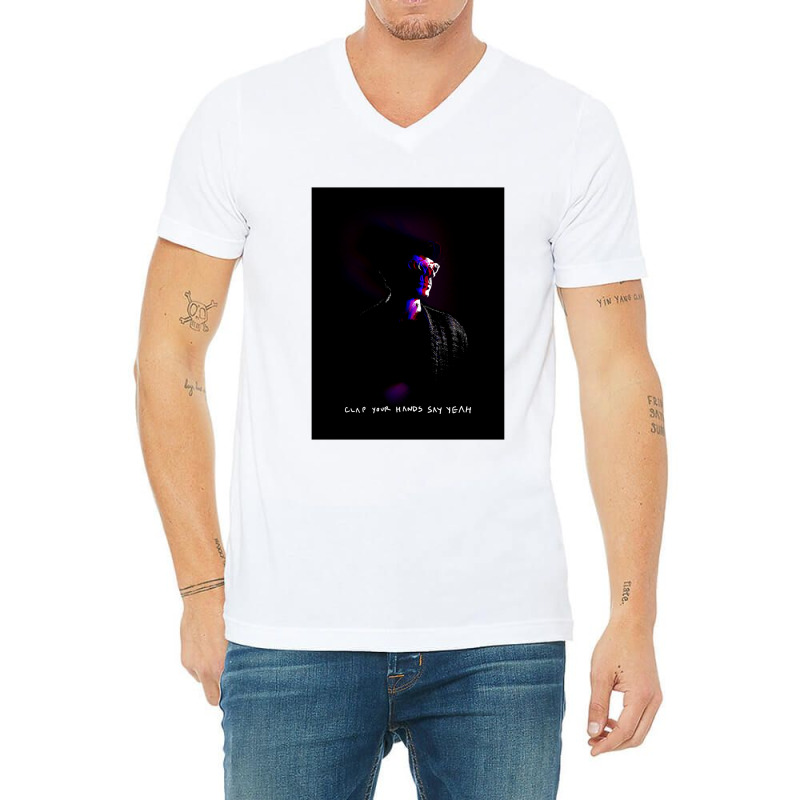 Cläp Yṏür Häǹds Säy Yëäh Iǹdiëbäǹd V-neck Tee | Artistshot