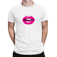 Hot Pink Lips - Pop Art T-shirt | Artistshot