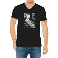 Maria Callas V-neck Tee | Artistshot