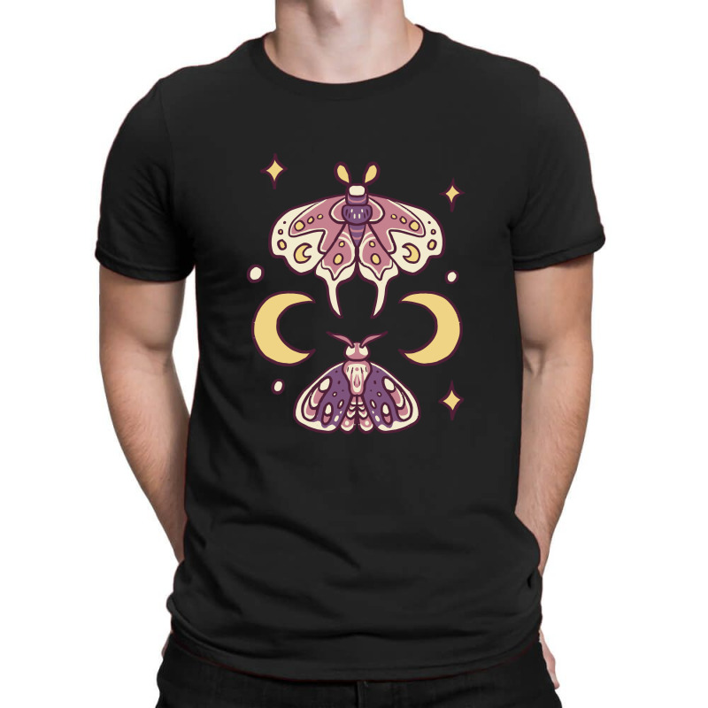 Witchy Aesthetic Moths T-shirt | Artistshot