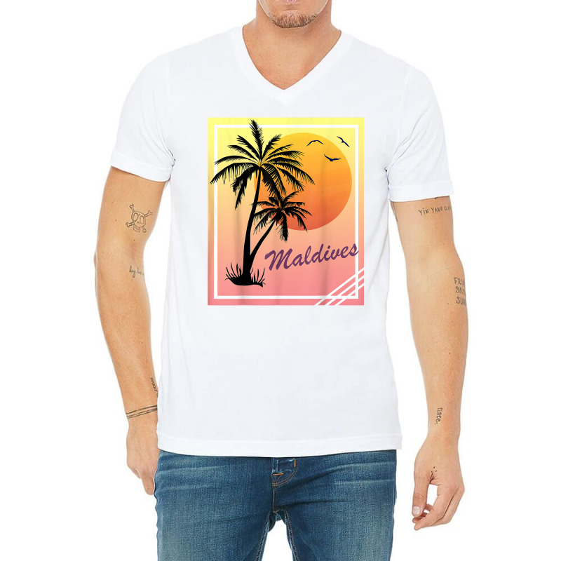 Maldives Retro Vintage Sunset T Shirt V-neck Tee | Artistshot