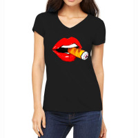 Women Smoke Cuban Cigar Women's V-neck T-shirt | Artistshot