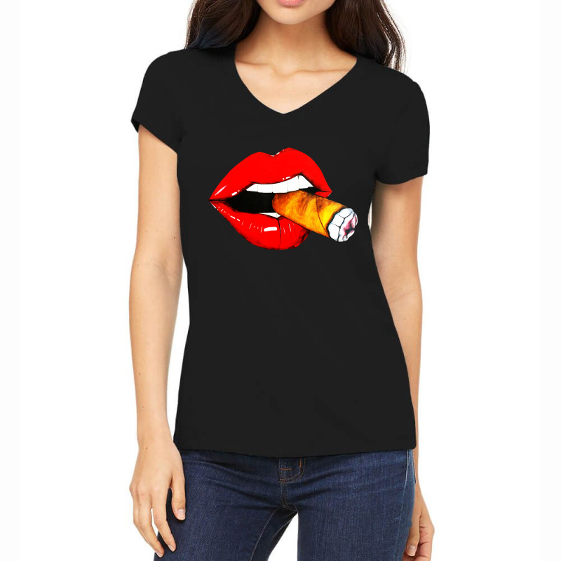 Women Smoke Cuban Cigar Women's V-Neck T-Shirt by Agus w | Artistshot