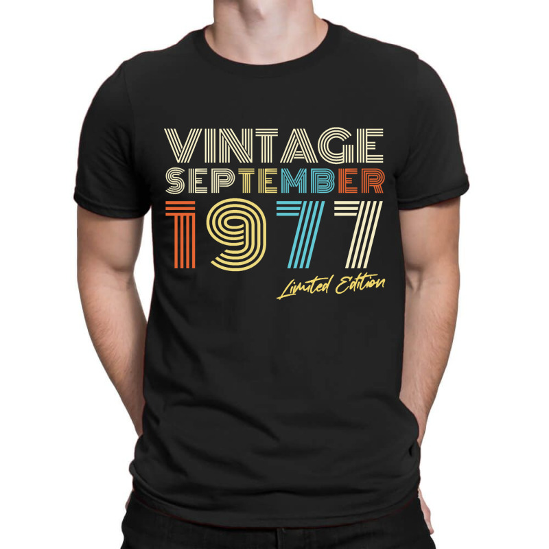 September 1977 Vintage Gift T-Shirt by PODCUSTOM | Artistshot