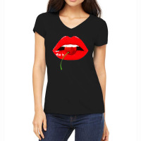 Lip Women's V-neck T-shirt | Artistshot