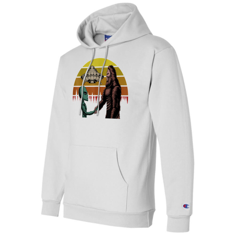 Alien With Ufo Shake Hands With Bigfoot In Sunset T Shirt Champion Hoodie | Artistshot