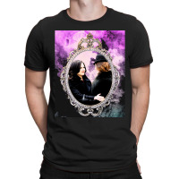 Music Vintage Retro Hooked Queen Gifts Men T-shirt | Artistshot