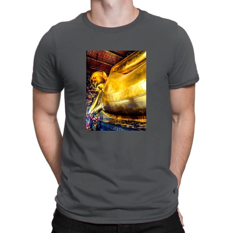 A Golden Recline T-shirt | Artistshot