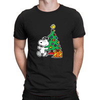 Christmas Gifts T-shirt | Artistshot