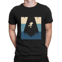 Bigfoot T Shirtbigfoot Ufo Abduction T Shirt T-shirt | Artistshot