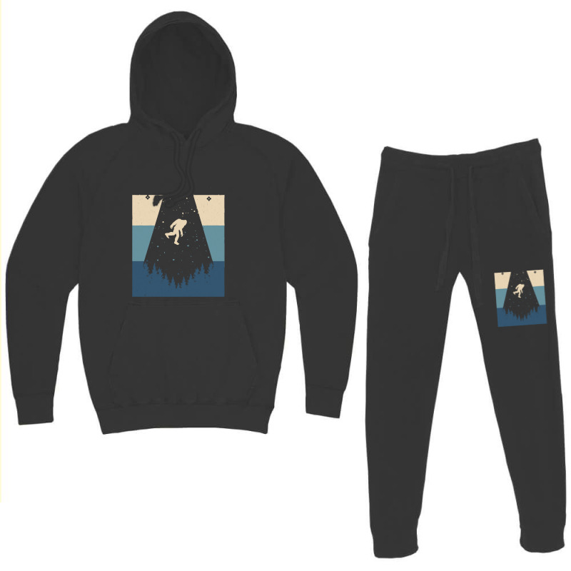 Bigfoot T Shirtbigfoot Ufo Abduction T Shirt Hoodie & Jogger Set | Artistshot