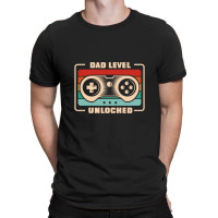 Retro Gaming Dad T-shirt | Artistshot